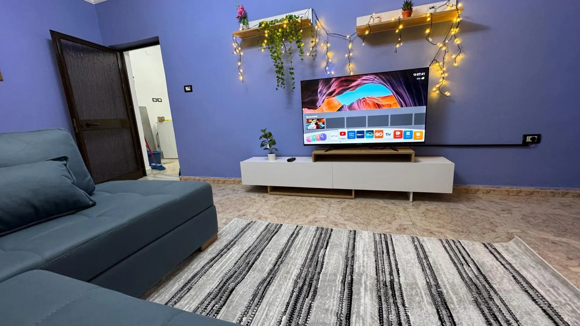Amber Sunshine Apartment 티라나
